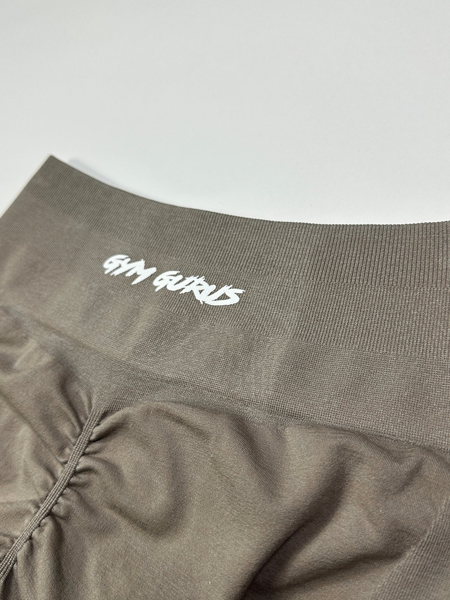 Strength Seamless Contour Shorts - Mocha Brown